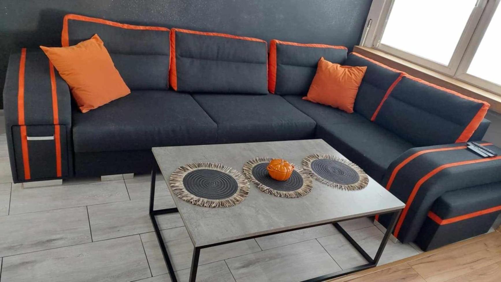 Ekskluzywny Apartament W Centrum Z Klimatyzacja I Balkonem ลูบิน ภายนอก รูปภาพ